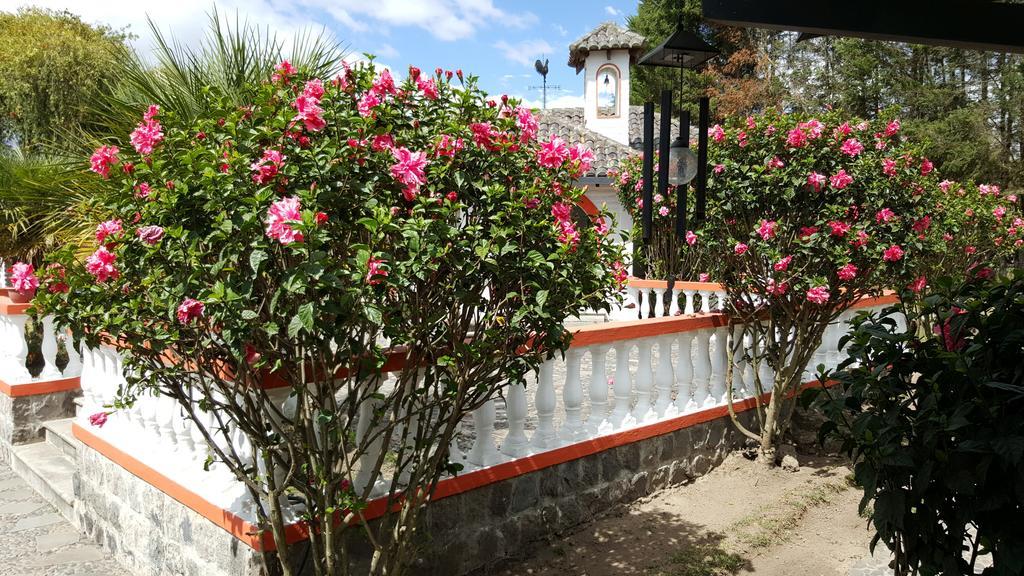 Hosteria San Carlos Tababela Buitenkant foto